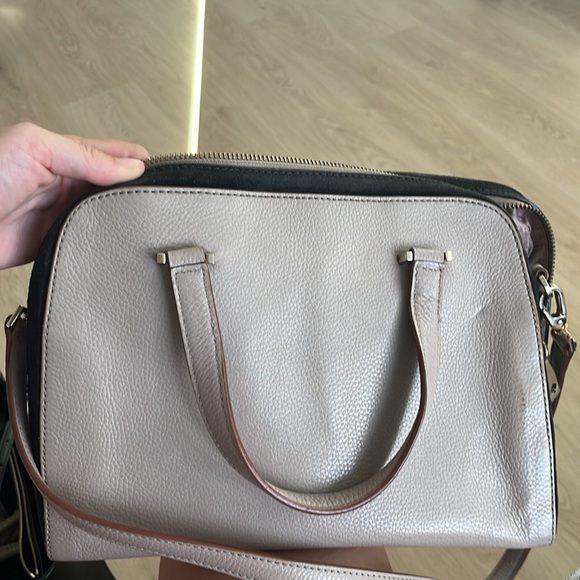 Kate spade crossbody - Picture 2 of 4